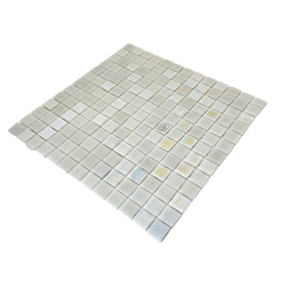 Carrelage mural mosaïque en verre chatoyant 13 po x 13 po