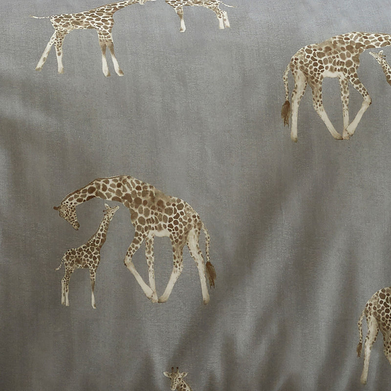 Milo Giraffe 52% Polyester, 48% Cotton Animal Print Duvet Cover Set with Pillowcases