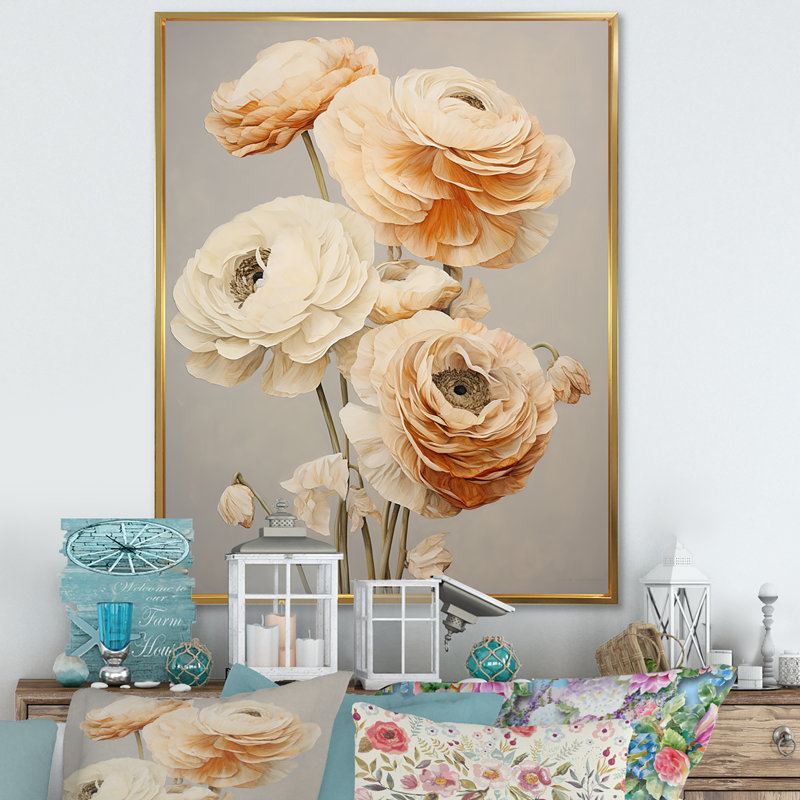Floral Delights In Ranunculus I sur impression sur toile, Cadre flottant doré, H 40 po x l 30 po x P 1,5 po