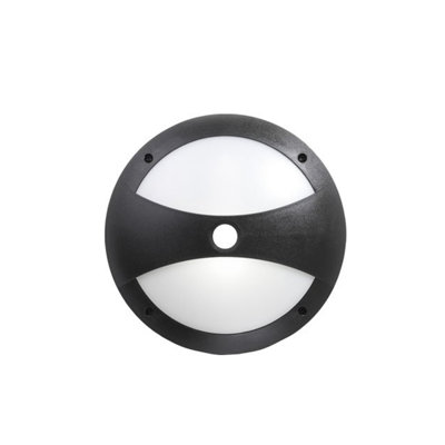 Telly Outdoor Bulkhead Light