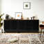 Commode de chambre moderne en noir, avec 3 tiroirs et 4 tablettes, fabriquée à partir de métal noir à grande grille rayée, en métal, pour le salon