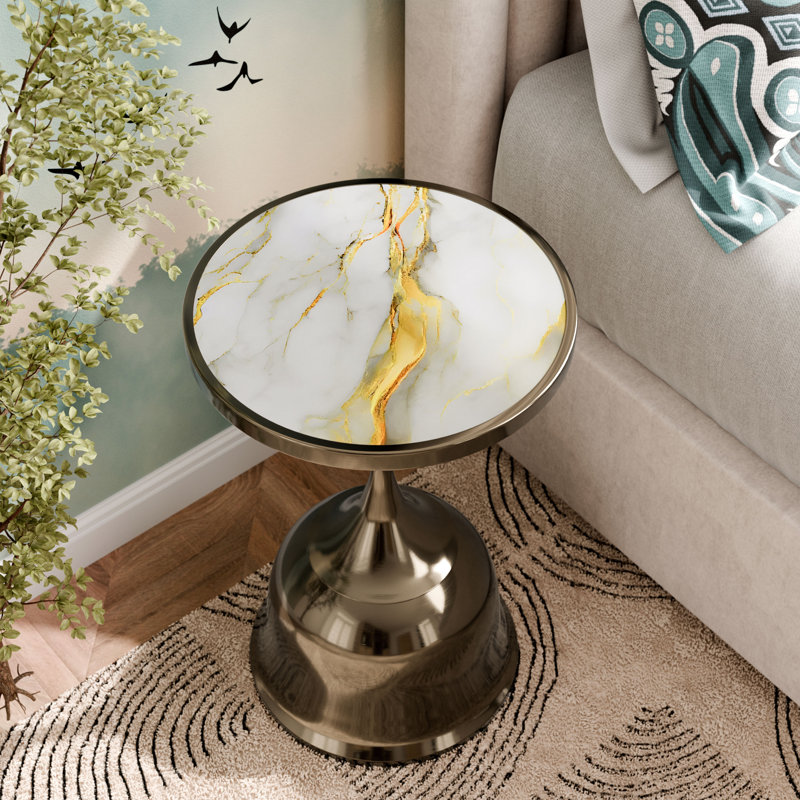 Table d'appoint en métal Cheryll avec plateau en marbre blanc et base en cloche