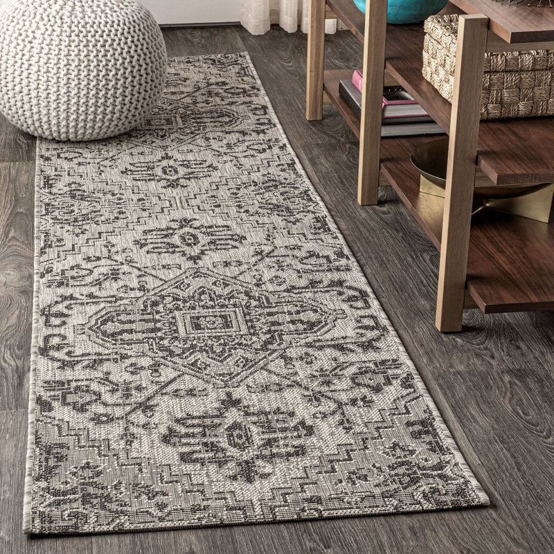 Truman Bohemian Medallion Textured Weave Black/Gray Indoor/Outdoor Rug, Runner 2'2" x 8'