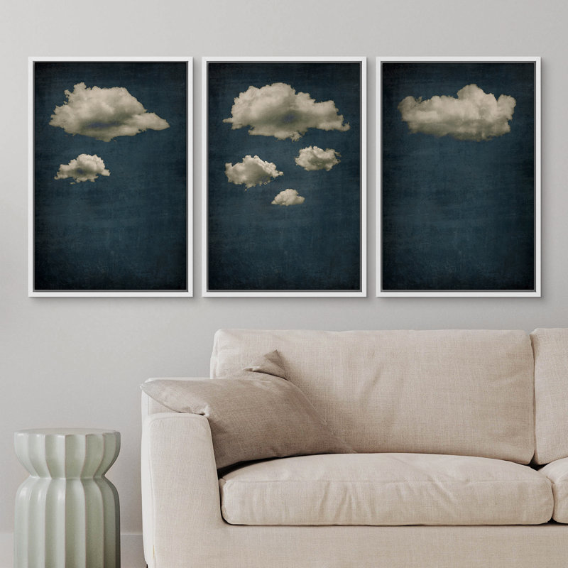 Ensemble de 3 reproductions sur toile flottantes sur fond de nuages abstrait bicolore bleu marine foncé, Blanc