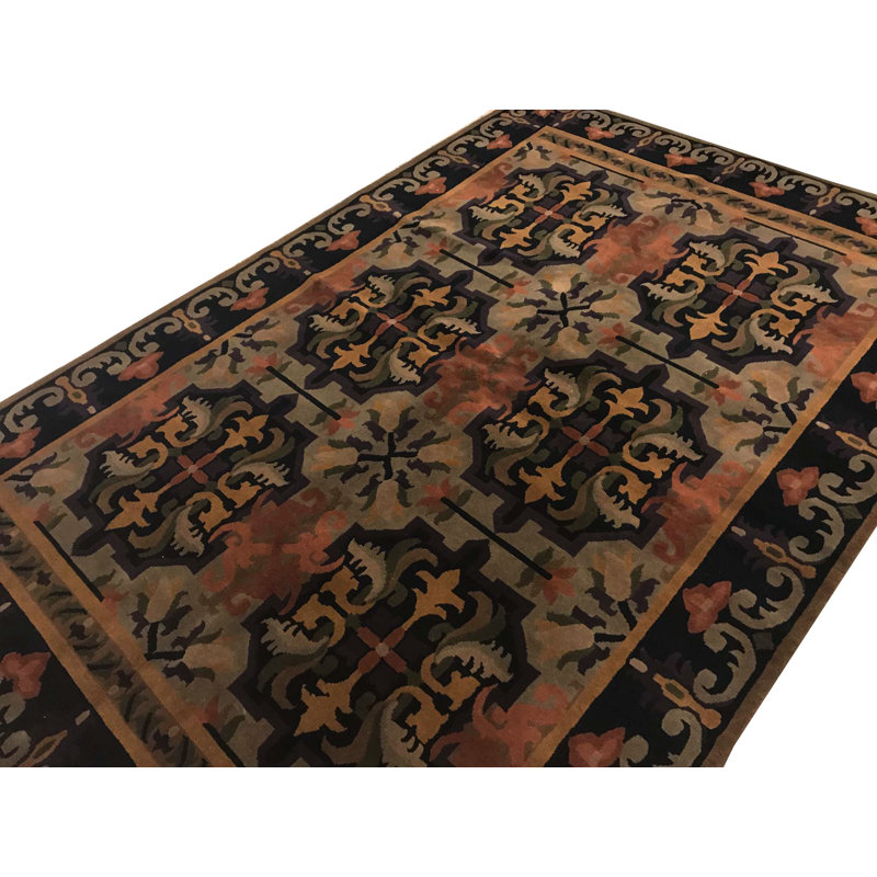 Tapis brun de haute qualité noué à la main