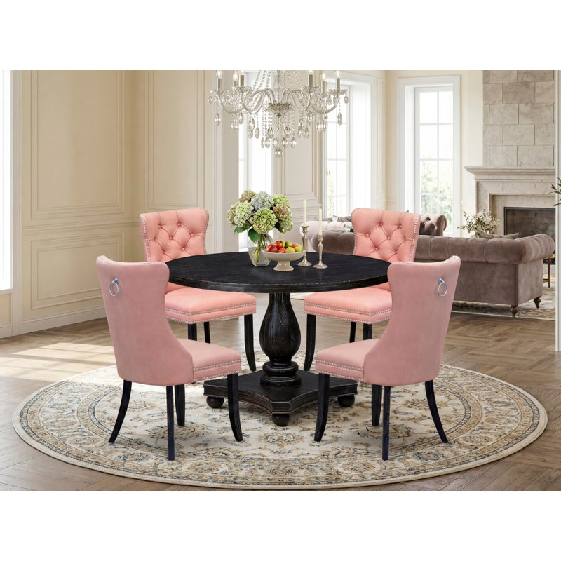 L'ensemble de salle à manger 5 pièces pour 4 personnes comprend une table ronde de 48 po avec piédestal et 4 chaises rembourrées en similicuir beige rouge, noir sablé