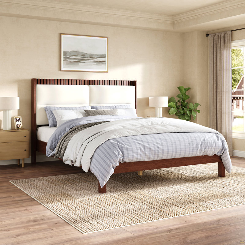 Structure de lit plateforme en bois massif avec tête de lit tapissier en velours beige, espresso et sans sommier tapissier