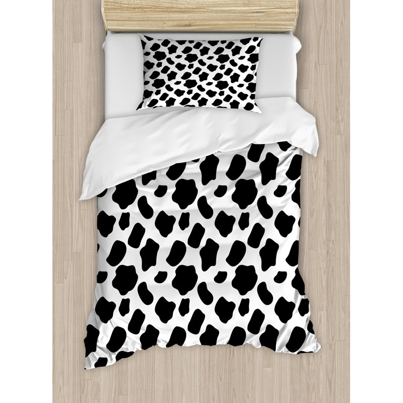 Montemayor Duvet Cover