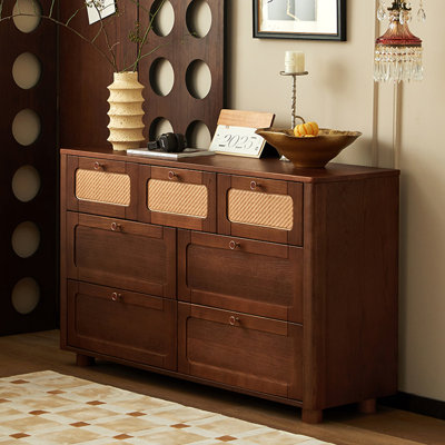 Buffet haut de gamme rétro et minimaliste