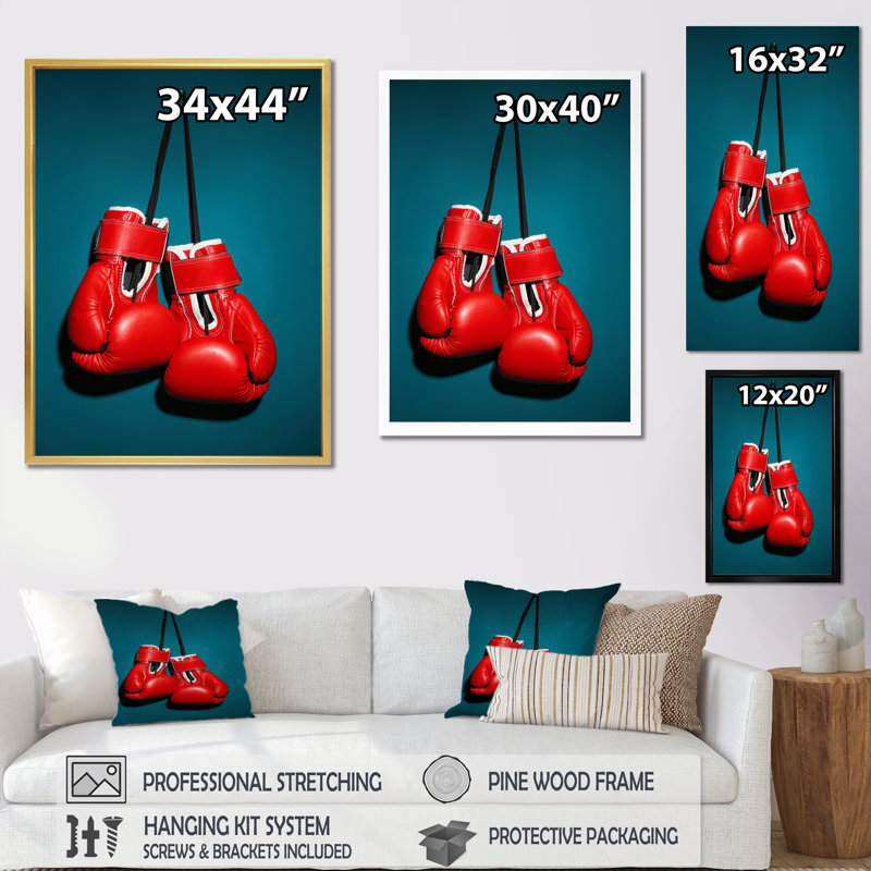 «Knockout Red Box Gloves», reproduction sur toile, Cadre flottant doré, H 32 po x l 16 po x P 1 po