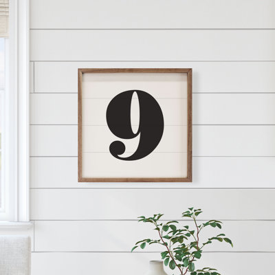 Carré classique numéro neuf blanc
