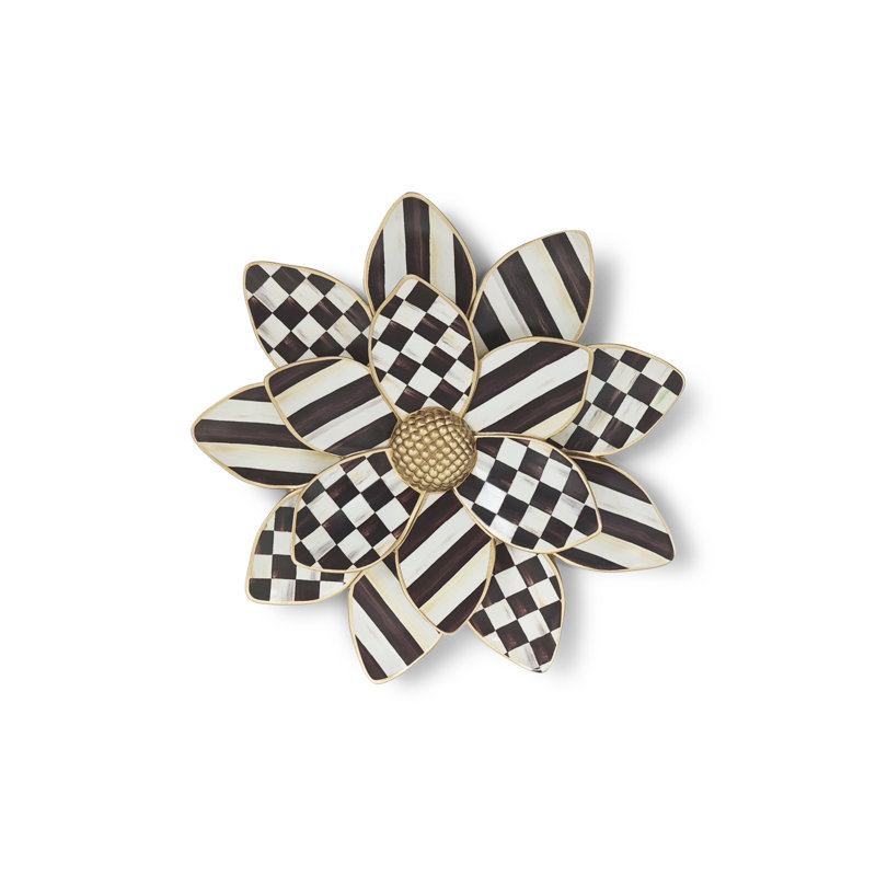Courtly Small Wallflower, 1" H x 5" W x 3" D