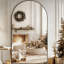 Miroir surdimensionné arqué en métal surdimensionné-543396698-570231710