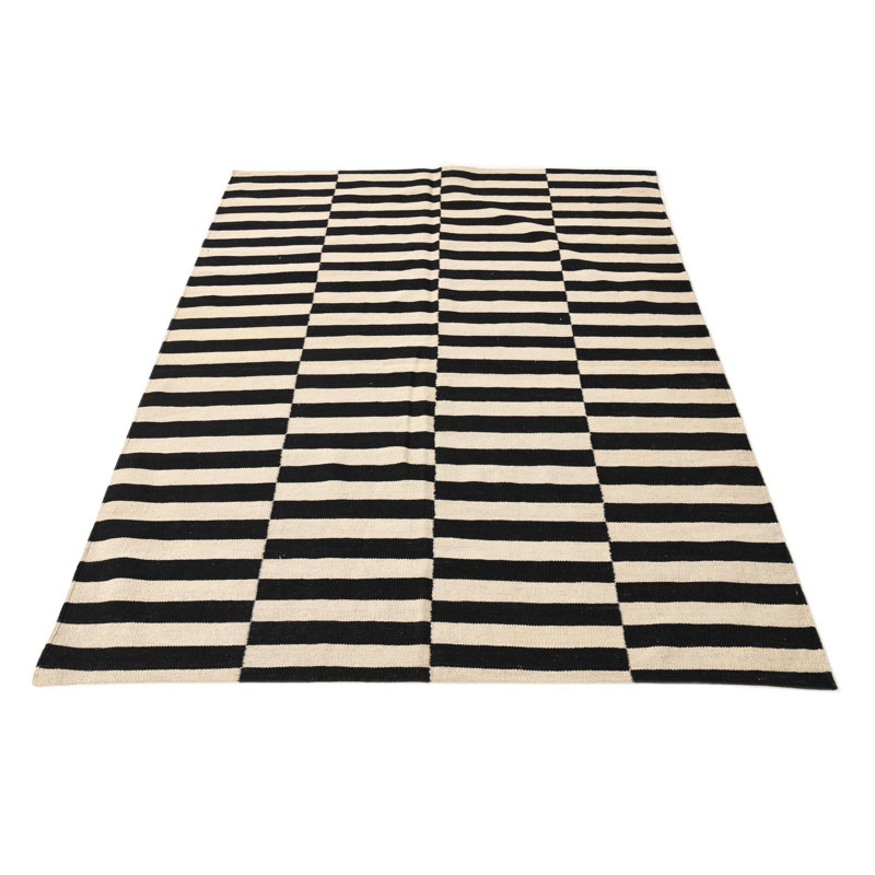 Tapis noir et blanc 5 x 8 Parrett