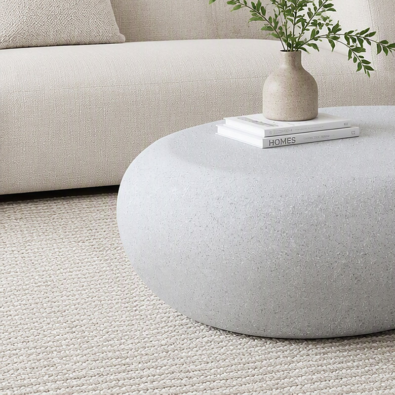 Table basse elliptique en fibre de verre, L 43,31 po, Beige