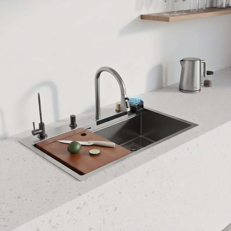 Évier de cuisine en acier inoxydable noir, avec 5 trous d'installation et robinet cascade, bonde à droite et ensemble d'accessoires, style moderne multifonctionnel