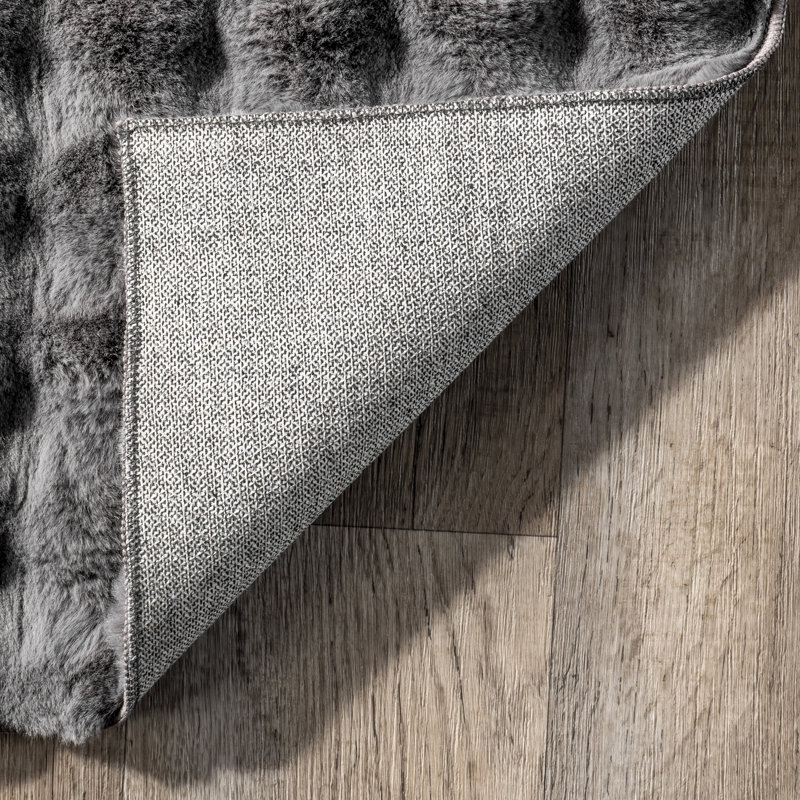 Jeni SuperiorWash Solid Faux Rabbit Machine Washable Area Rug, Rectangle 3'9" x 6'