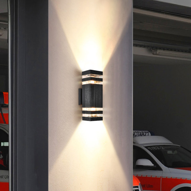 Brehan Aluminum Wall Light