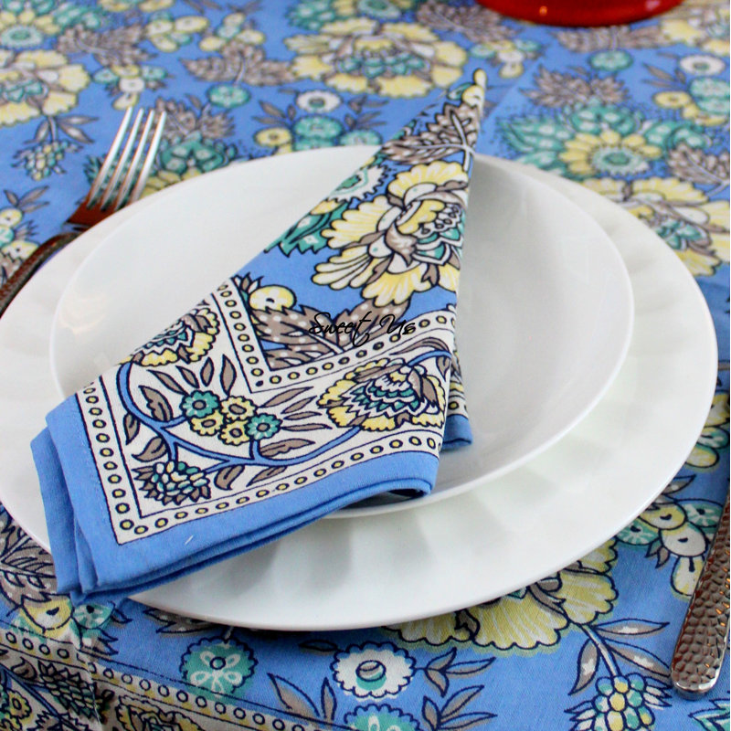 Tissu floral carré de l'Action de grâce, Bleu