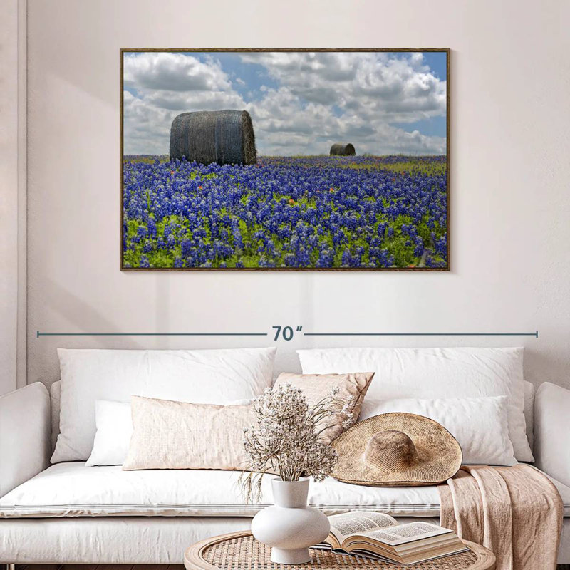 Texas Bluebonnets, 46 po x 31 po, Cadre flottant noyer