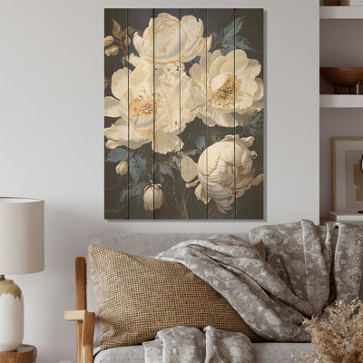 Beige Whispers Of Pivoines - art de pivoines sur bois de pin naturel