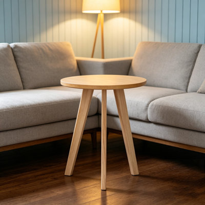 Round wooden Side Table with threen legs