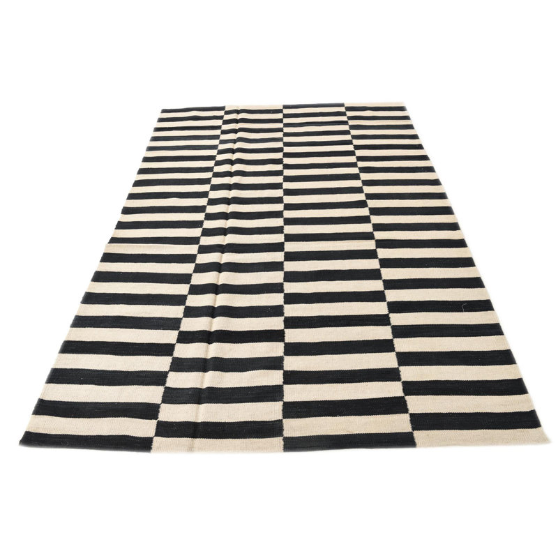 Tapis noir et blanc 5x8 Ponce