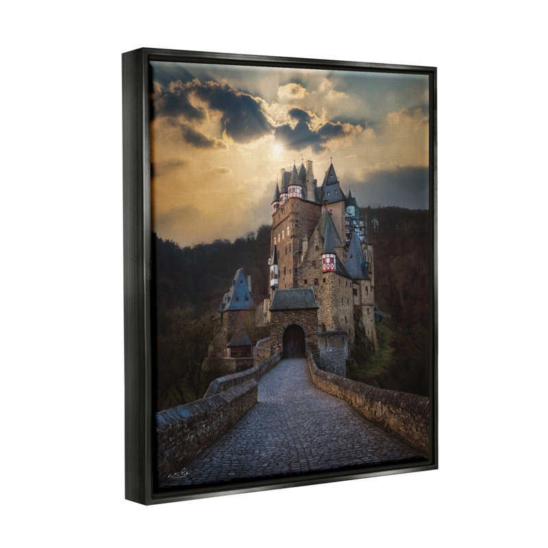 «Eltz Castle Path Sun Rays», photographie sur toile flottante par Martin Podt, H 31 po x l 25 po x P 1,7 po