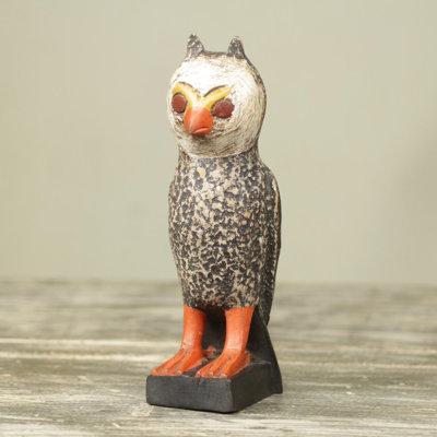 Figurines & Sculptures