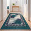 Tapis Calloway moderne à l'aspect vieilli, aquarelle abstraite, bleu sarcelle et blanc, lavable en machine, antidérapant, à poils courts, pour l'intérieur et l'extérieur, adapté aux animaux domestiques, idéal pour le salon, la chambre, la salle à manger, l'entrée, le couloir ou le bureau.-380262002