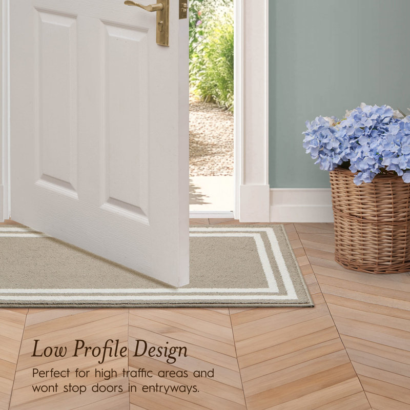 Debbie Machine Woven Synthetic Area Rug in Brown/White, Runner 2'2" x 6'