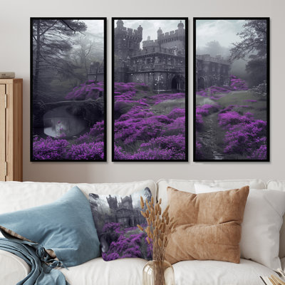 Château de brouillard monochrome en fleurs en France III "Château de brouillard monochrome en fleurs en France III" 3 - Pièces