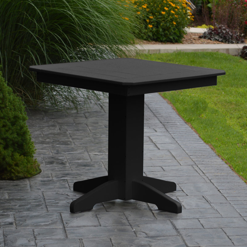 Table de salle à manger en plastique/résine Nettie, Noir, L 44 po x l 44 po