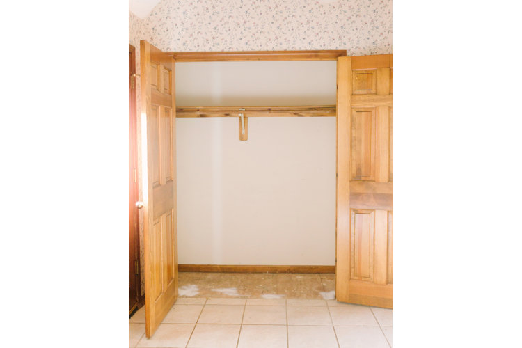 closet mudroom
