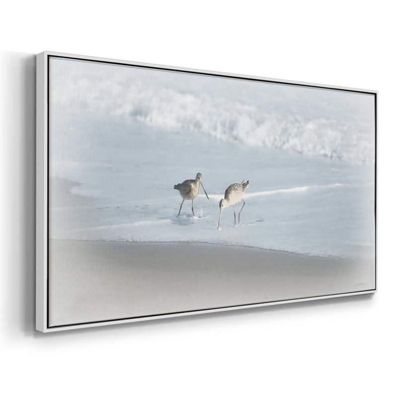 Sandpipers I - Toile tendue avec châssis tendue, prête à être accrochée, H 21 po x l 41 po, Blanc