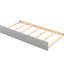 Lit simple superposé au dessus d'un lit gigogne gris, 4 tablettes de rangement, matelas de 6 po et 6 pi