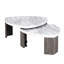 Ensemble de table contemporain gris 3 pièces à motif marbre pour salon : 1 table basse gigogne et 2 tables d'appoint avec espace de rangement dissimulé. Style classique revisité.