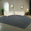 Canapé Chesterfield de luxe à 3 places avec accents dorés pour le salon