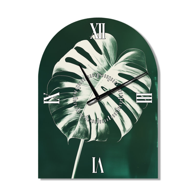 Horloge murale tropicale arquée Monstera in Emerald Shadow I, imprimée sur métal, H 31 po x l 23 po - Arche