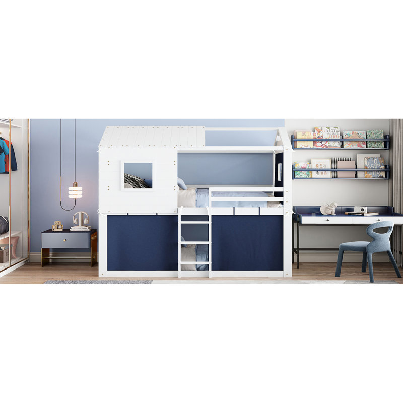 Lit superposé simple avec tente bleue et blanche, inspiré d'une maison dans les arbres pour une chambre à coucher amusante, bois de pin massif et fabrication, support de matelas à lattes, élément additionnel