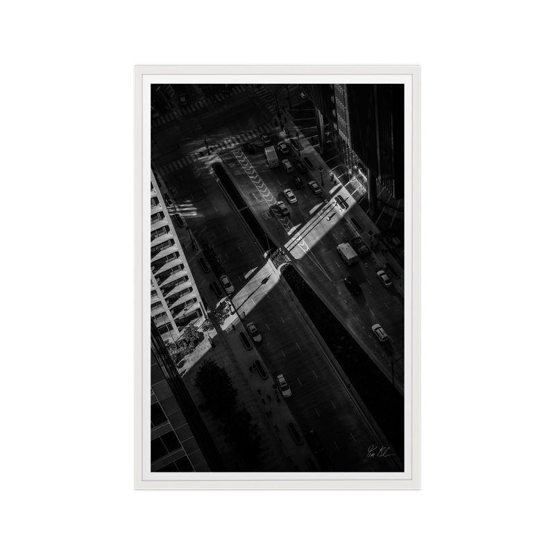 Wacker Drive Chicago I, H 30 po x l 20 po x P 1,5 po, Lustre photo encadré, Cadre blanc