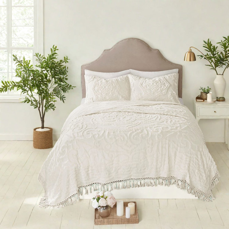 Elegant Cotton Chenille Bedding Sets, Off-white Tufted Design For King Bedroom