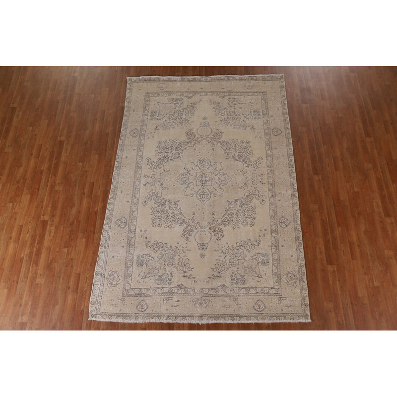 One-of-a-Kind Rectangle 6'6'' X 9'8'' 1970s Wool Area Rug in Beige