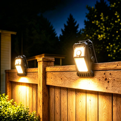 Solar Powered 45 LED Motion Sensor Outdoor Security Light Waterproof Clip On Light Dusk to Dawn for Yard Fence Garage