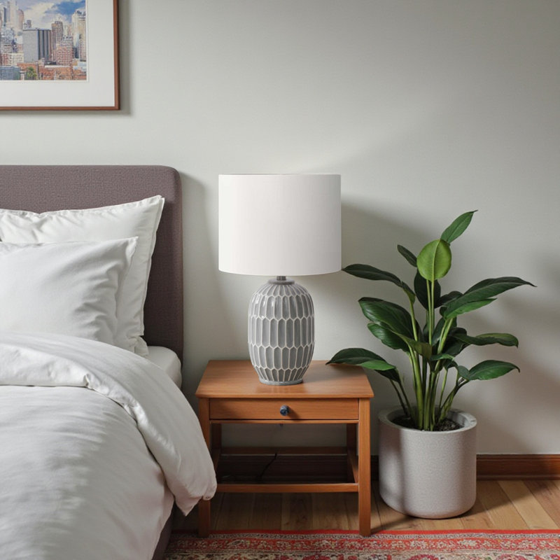 Lampe de table standard en métal gris céramique Wren, H 22,12 po x l 12,81 po x P 12,81 po