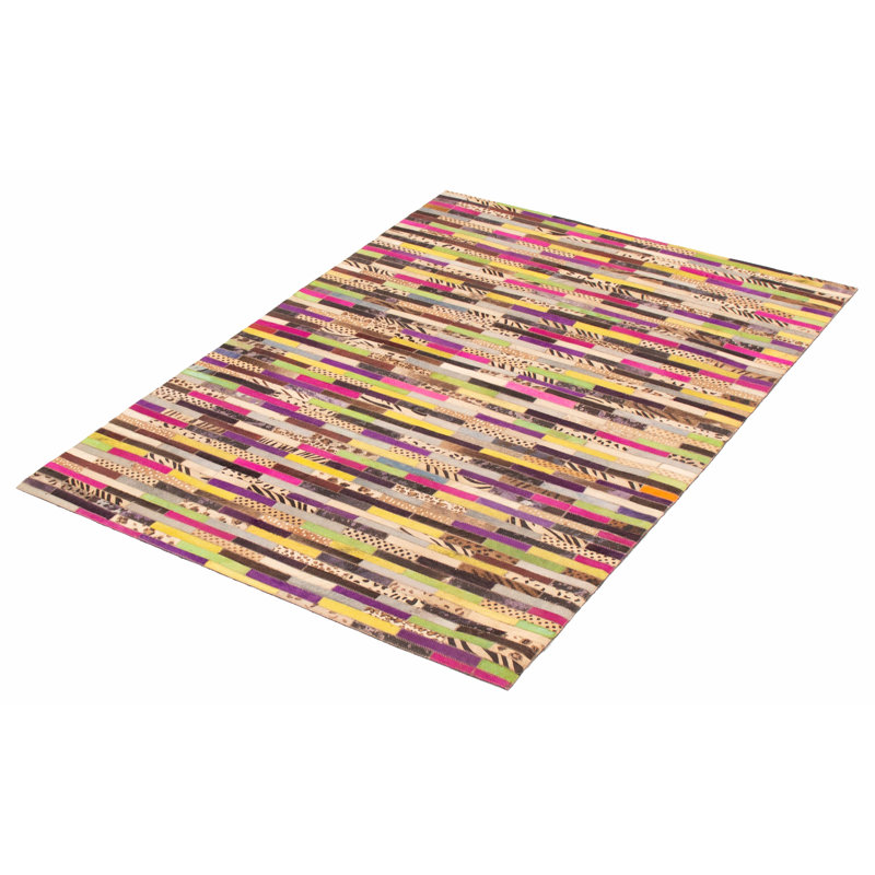 Tapis beige / mauve / brun en cuir de vache fabriqué à la main Alba-Murray