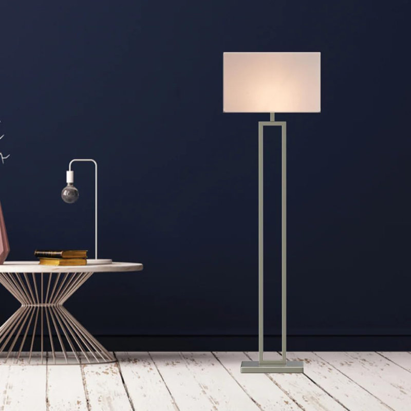 Lampe sur pied moderne 61 po pour salon Diyan, finition nickel brossé, abat-jour en lin blanc pur