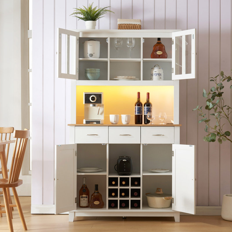 Armoire à café avec lumières DEL et prise