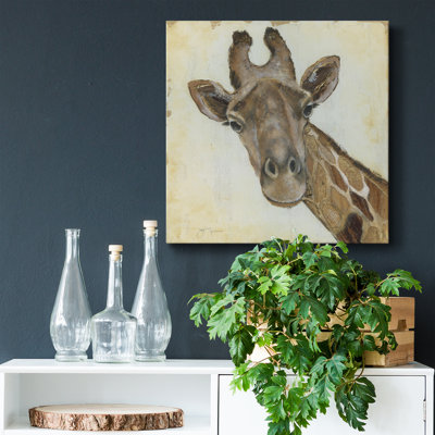 " Patterned Giraffe "