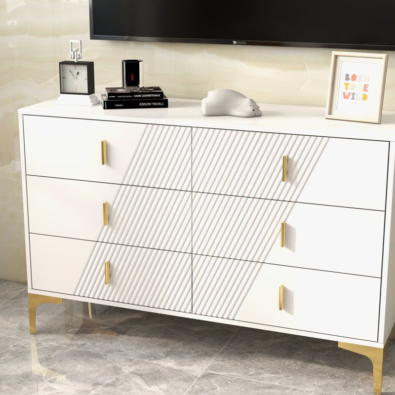 Prissila Accent Chest